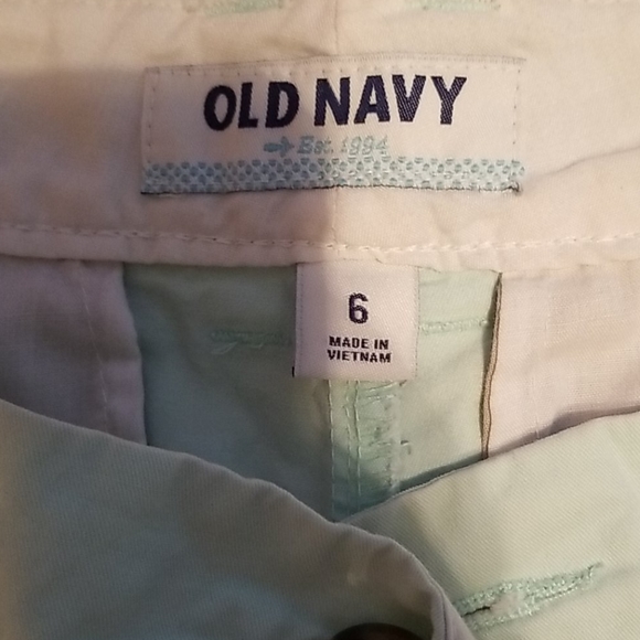 Shorts - Picture 2 of 3